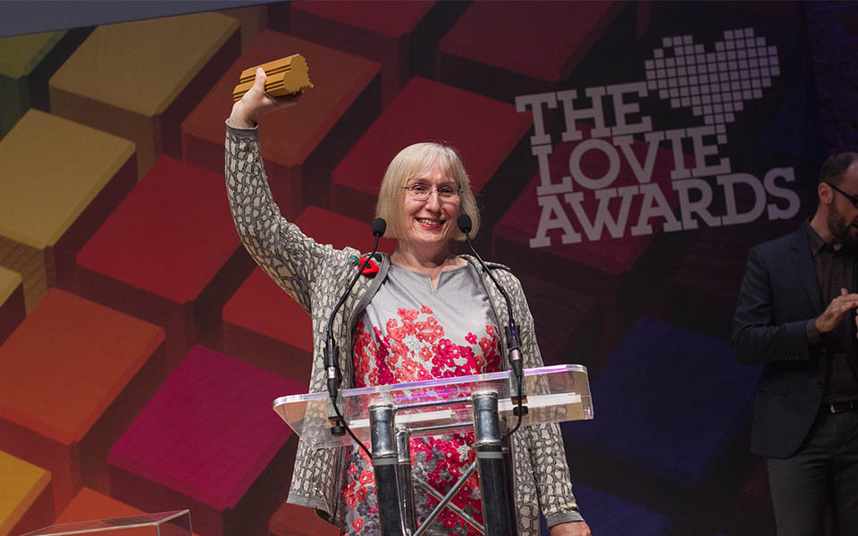 Sophie Wilson, inventor of the ARM processor, winning Lifetime Achievement at the Lovie Awards.