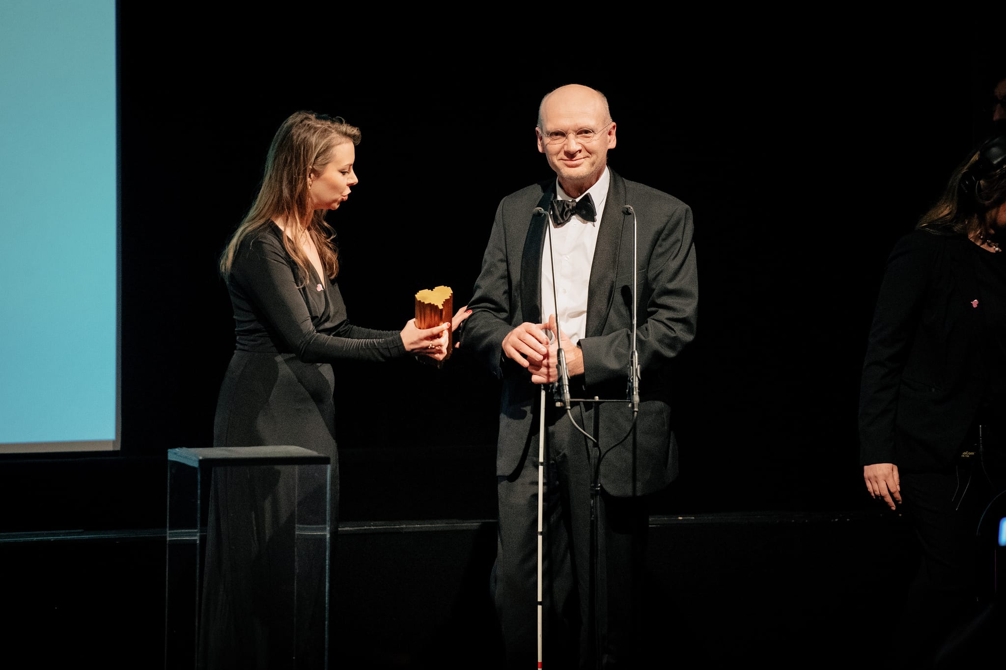 Hans Jorgen Wiberg accepts the Lovie Emerging Entrepreneur Award at the 8th Annual Lovies for founding Be My Eyes.